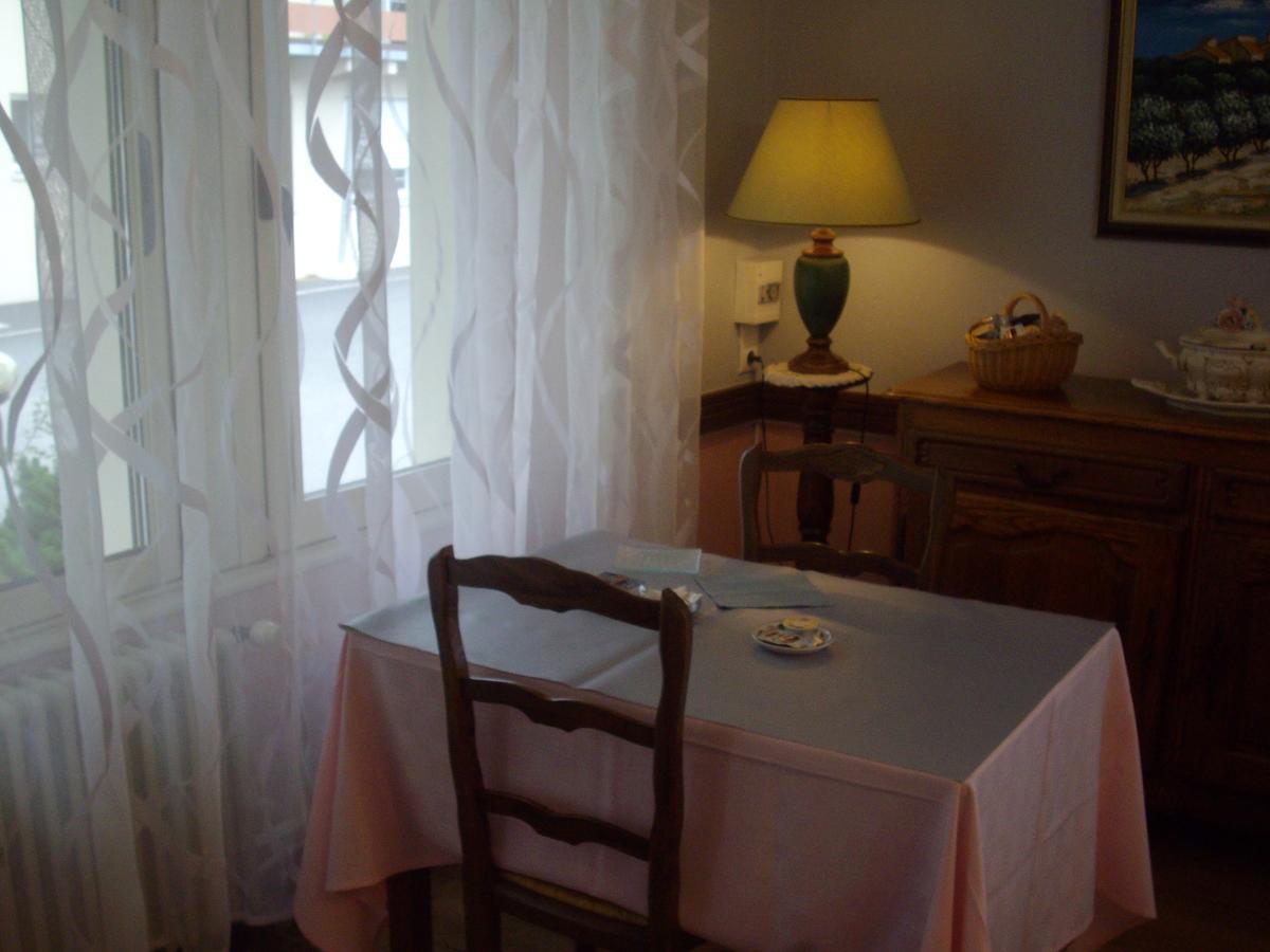 Hotel Restaurant Anglade Le Nayrac Bagian luar foto